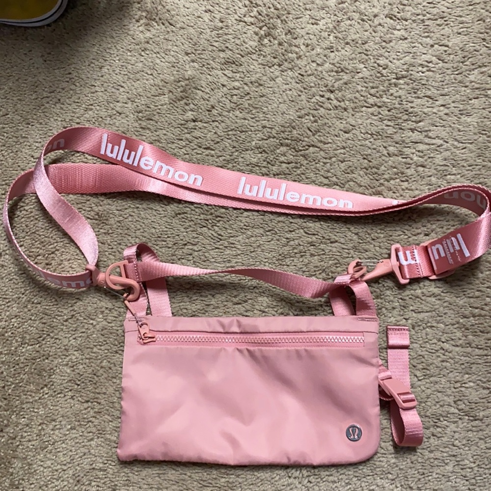 Lululemon Crossbody Bag - Stow and Flow Mat Strap